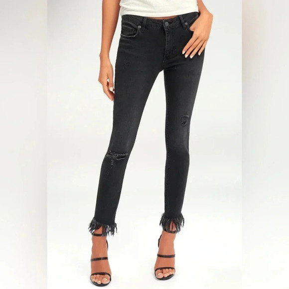 Free People | Great Heights Washed Black Frayed Skinny Jeans | 25 - Picture 1 of 10